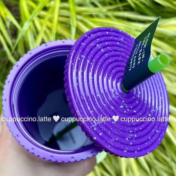 💜NWT✨Starbucks 2024 Purple Pleated Speckled Glow in the Dark Halloween Tumbler - Picture 7 of 7